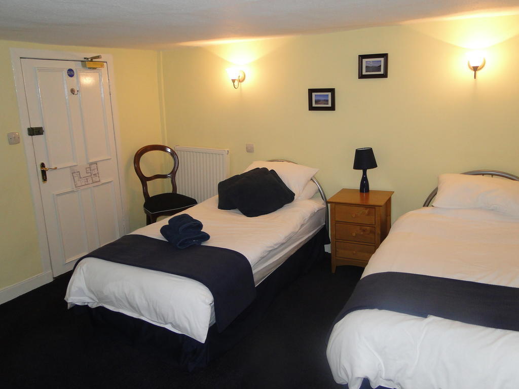 The Red Lion Inn Doune Habitación foto
